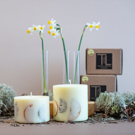 Hand-made Soy Wax Candle with Light Vanilla Scent