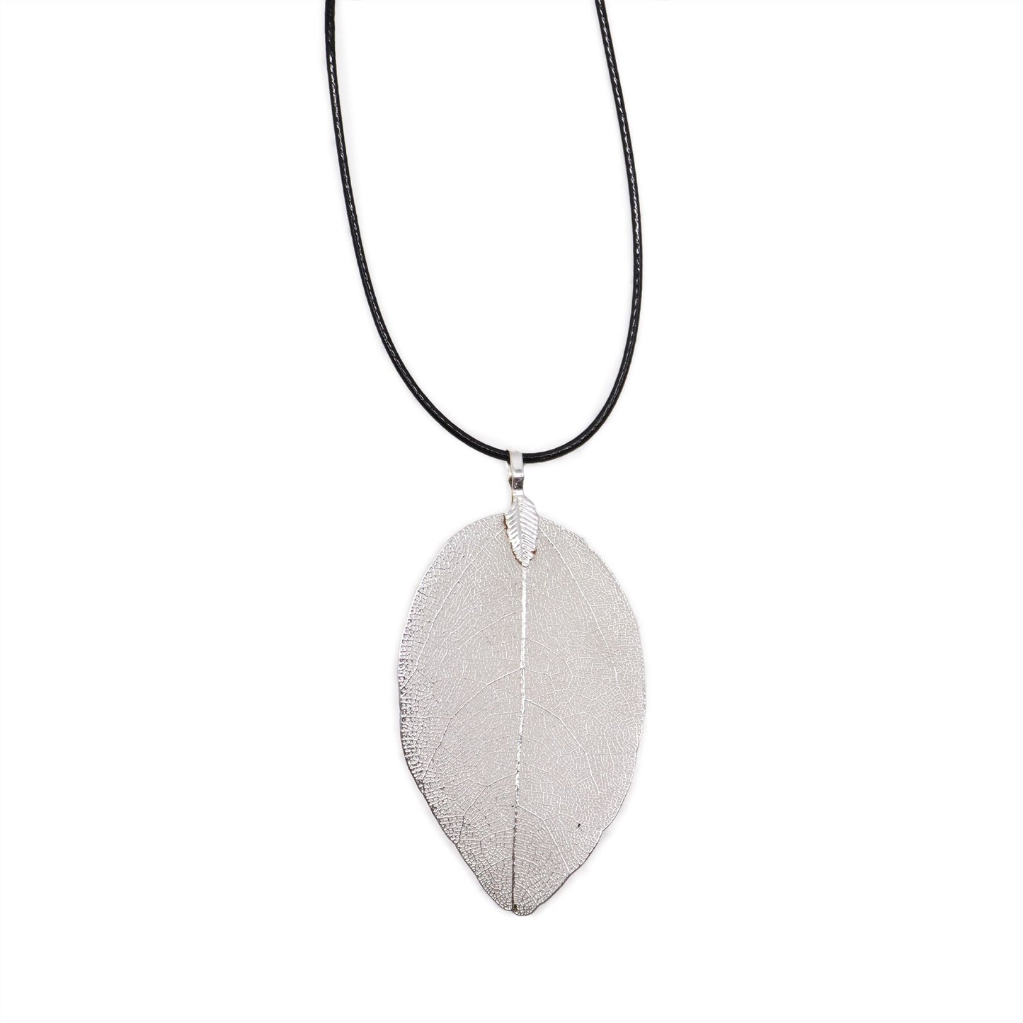 Collar hoja de color Plata