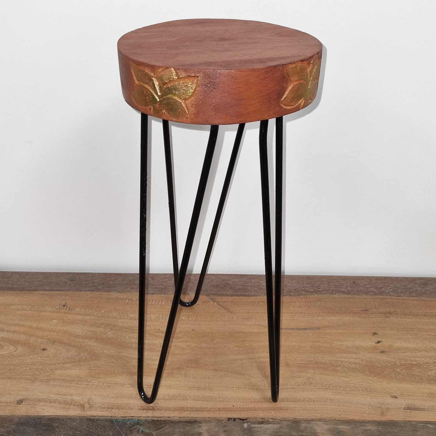 Soporte de madera- Terracota y detalle negro